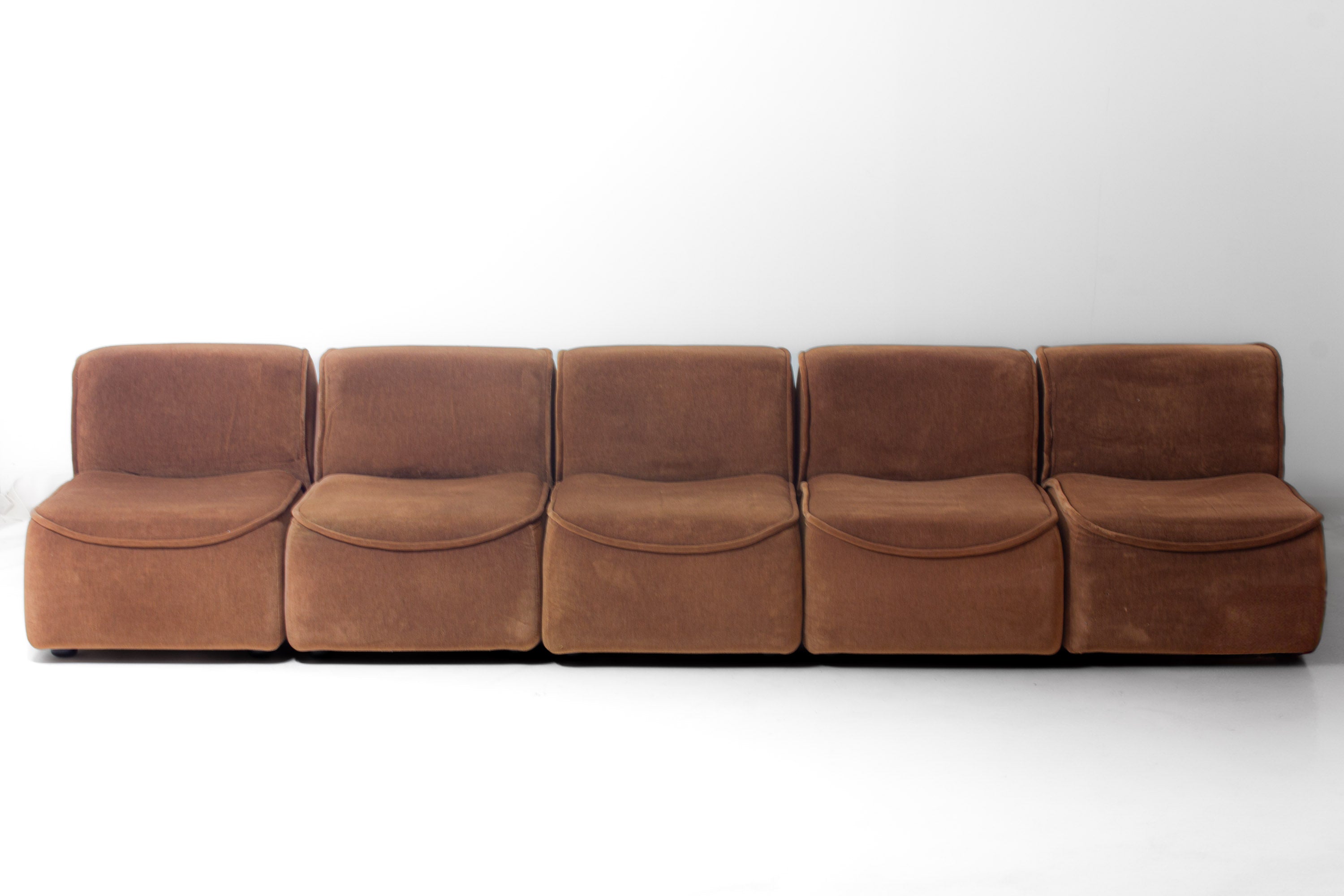Set_of_5_Vintage_Italian_Modular_Velvet_Sofa,_Space_Age_from_1970s