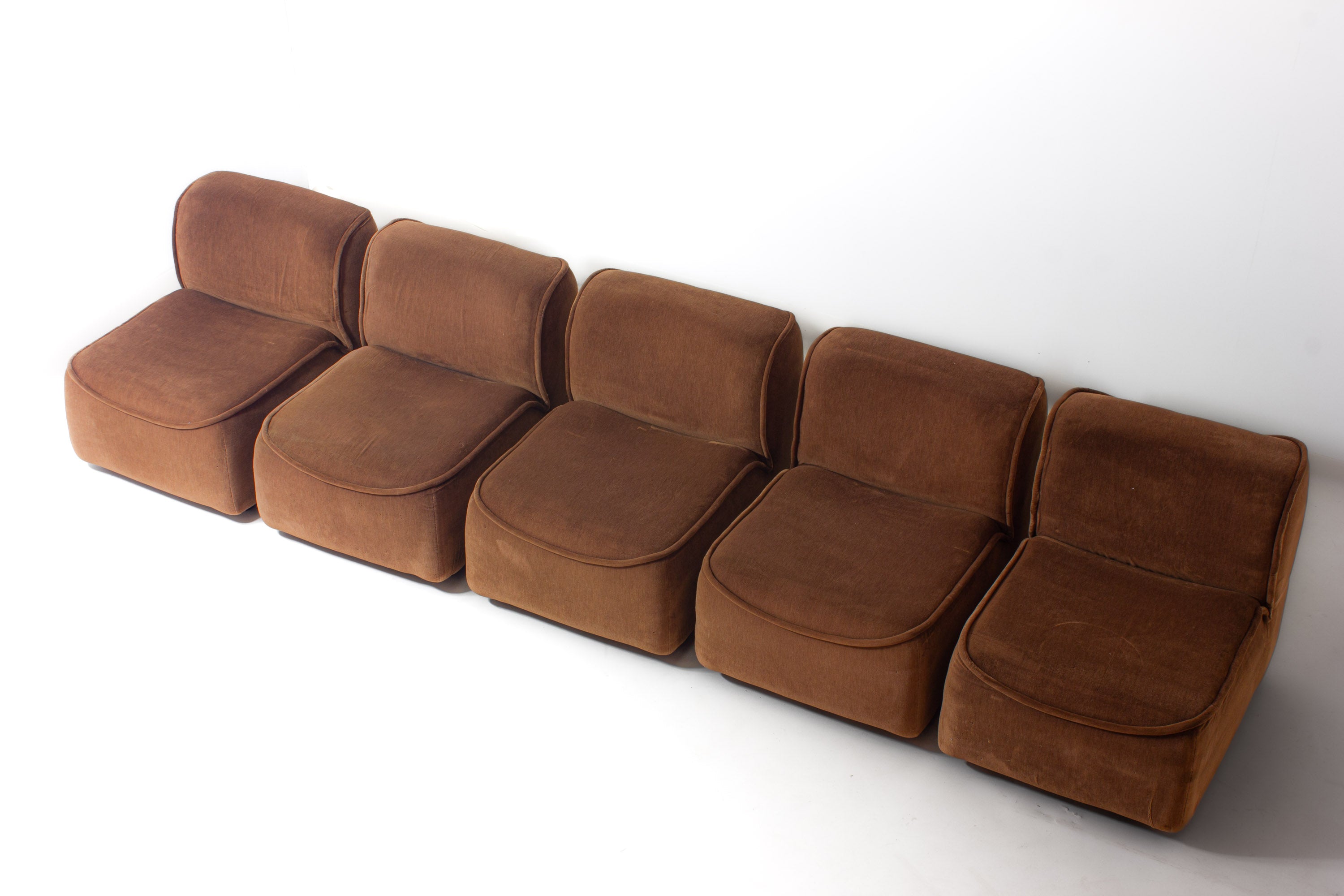 Set_of_5_Vintage_Italian_Modular_Velvet_Sofa,_Space_Age_from_1970s
