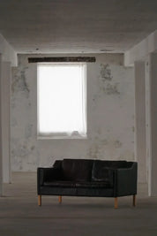 Mogens_Hansen_2_Seater_Sofa,_Danish_Modern_Design
