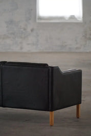 Mogens_Hansen_2_Seater_Sofa,_Danish_Modern_Design