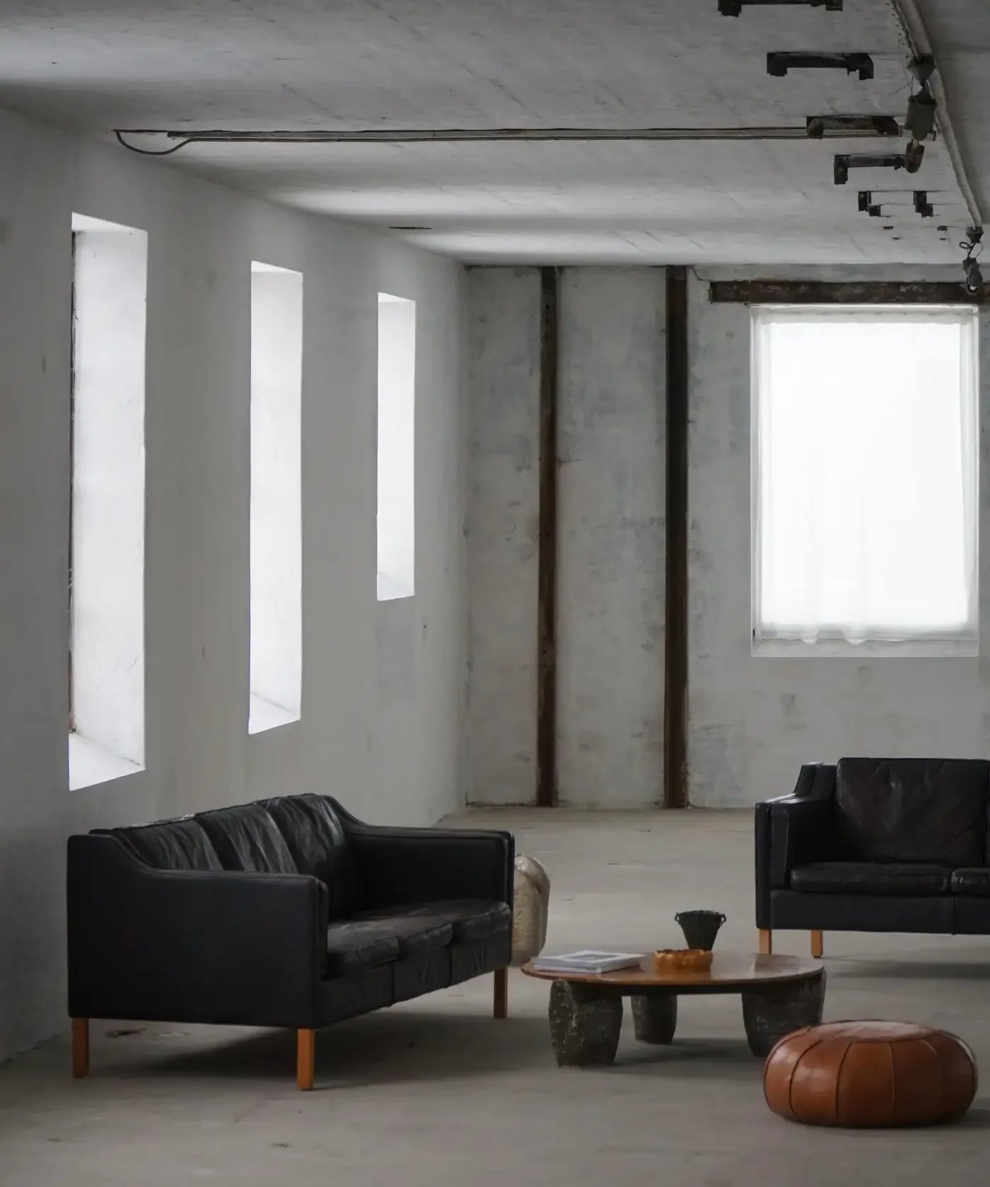 Mogens_Hansen_3_Seater_Sofa,_Danish_Modern_Design