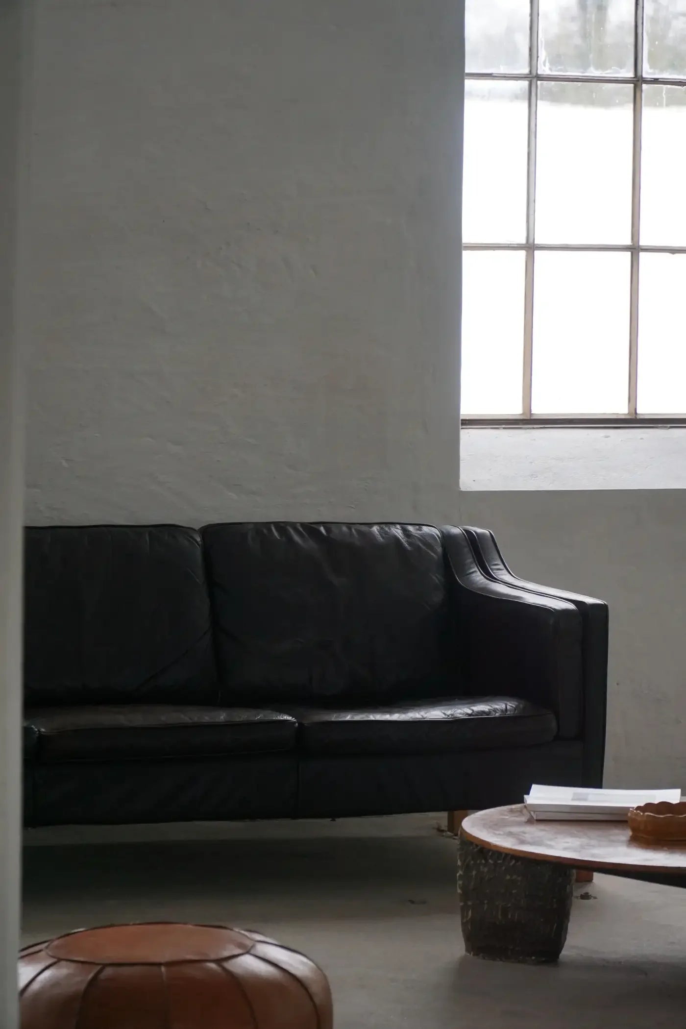 Mogens_Hansen_3_Seater_Sofa,_Danish_Modern_Design