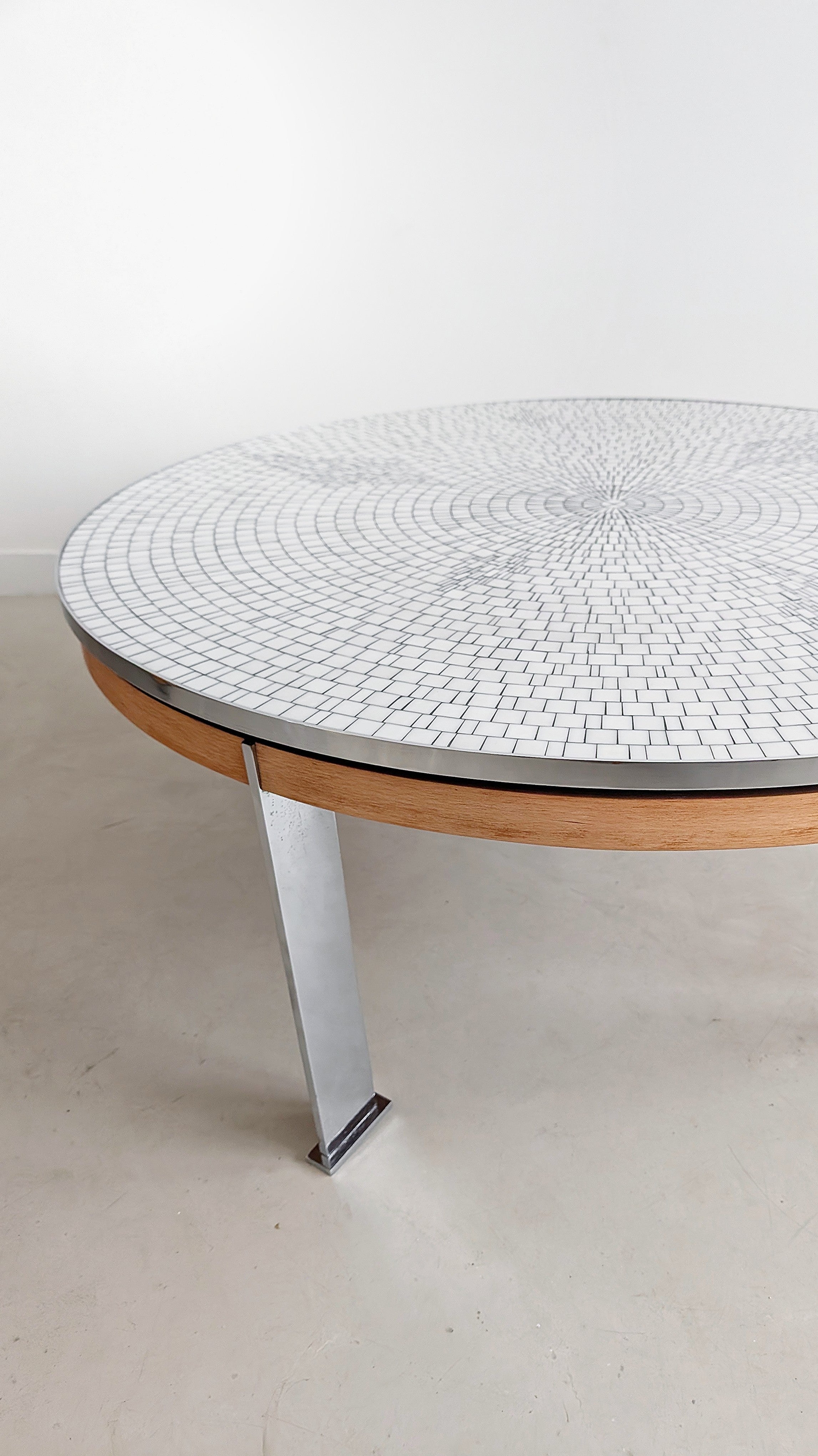 Round_Mosaic_Coffee_Table_by_Berthold_Müller,_1960s,_Germany