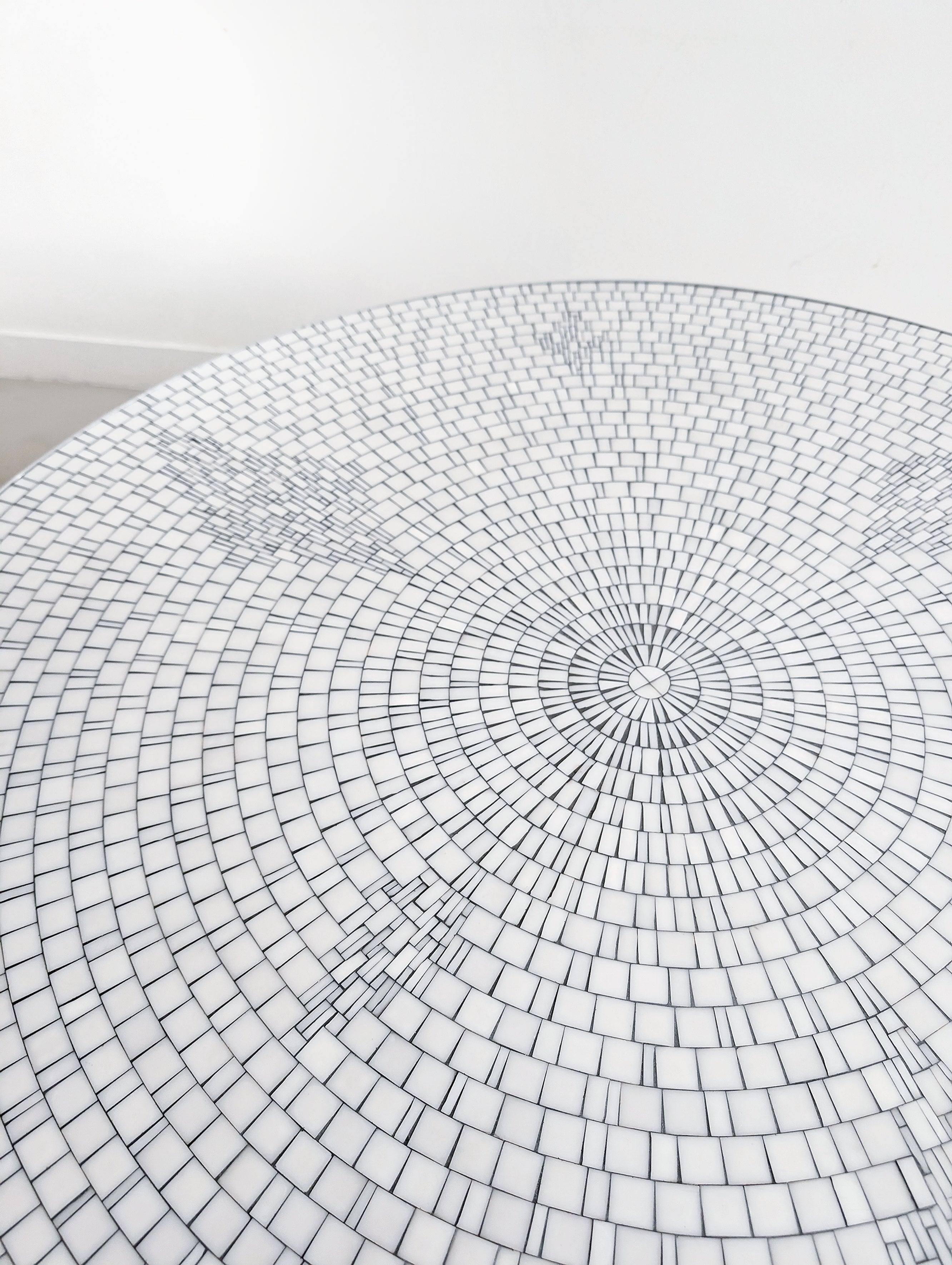 Round_Mosaic_Coffee_Table_by_Berthold_Müller,_1960s,_Germany