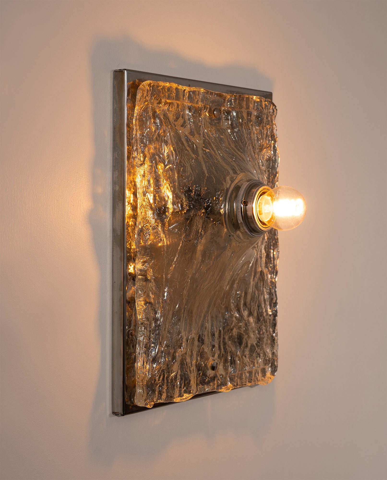 Murano_Sculptural_Wall_Lamp,_1970’s