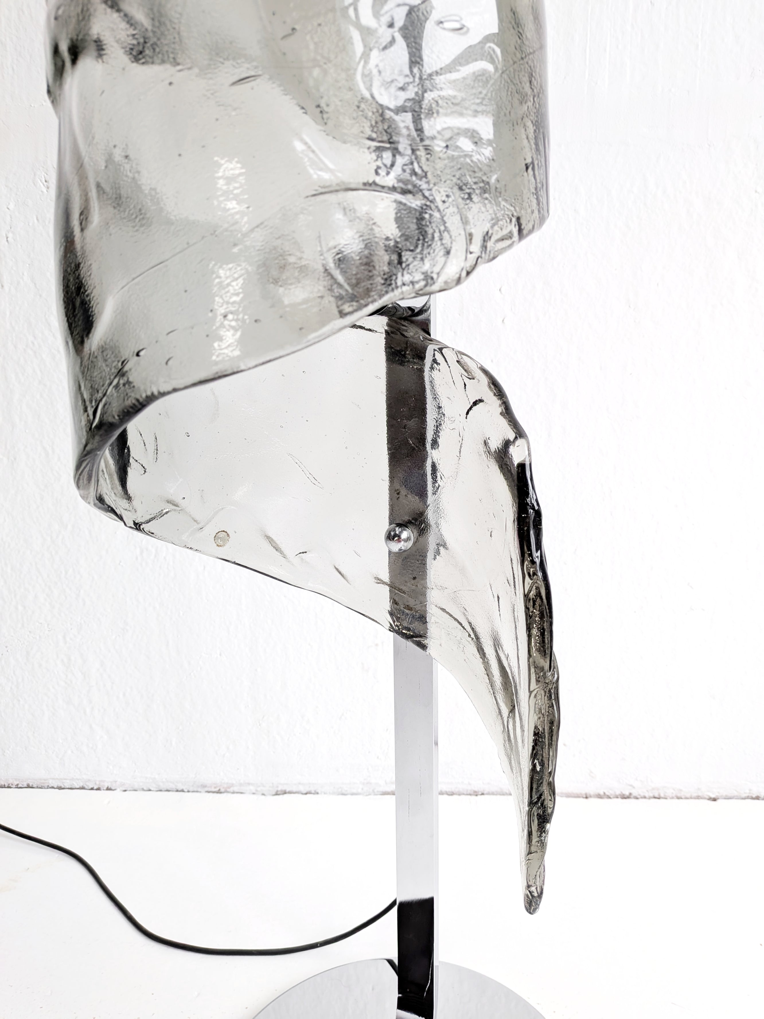 Muranoglass_Floor_Lamp_'Spiral'_by_Mazzega_1970s