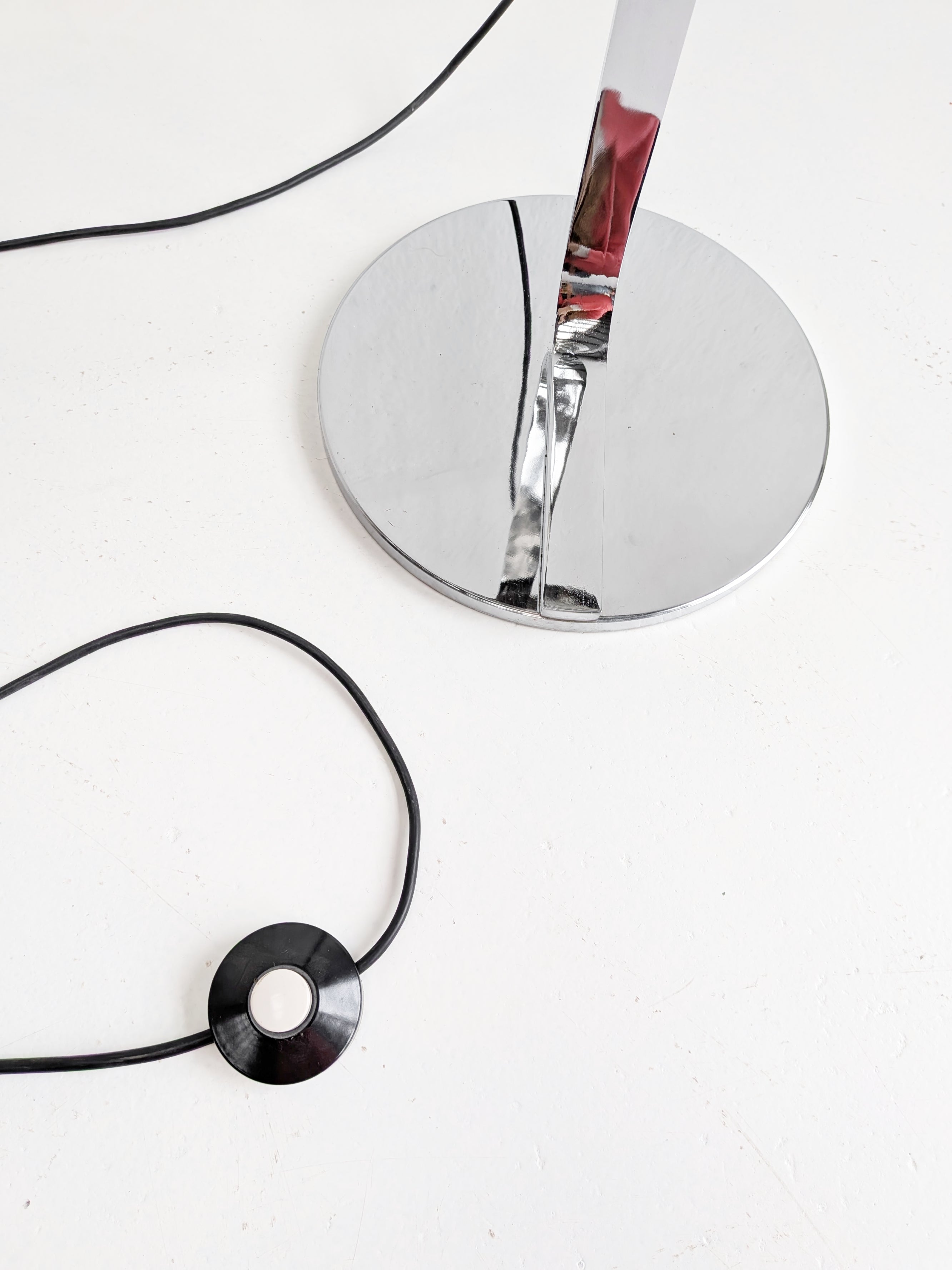 Muranoglass_Floor_Lamp_'Spiral'_by_Mazzega_1970s