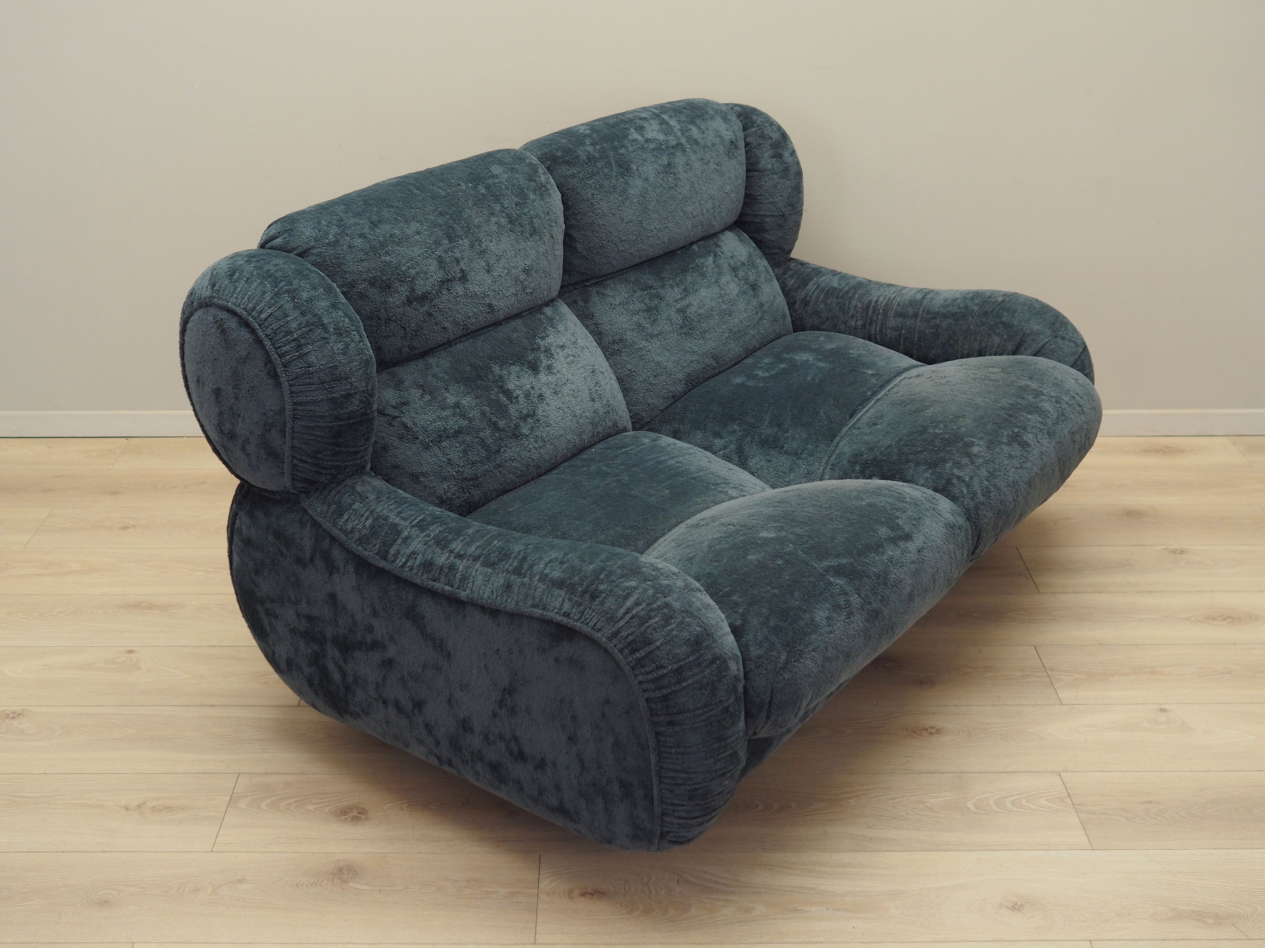 Navy_Blue_Sofa,__Velour_Fabric,_1970s,_Italy