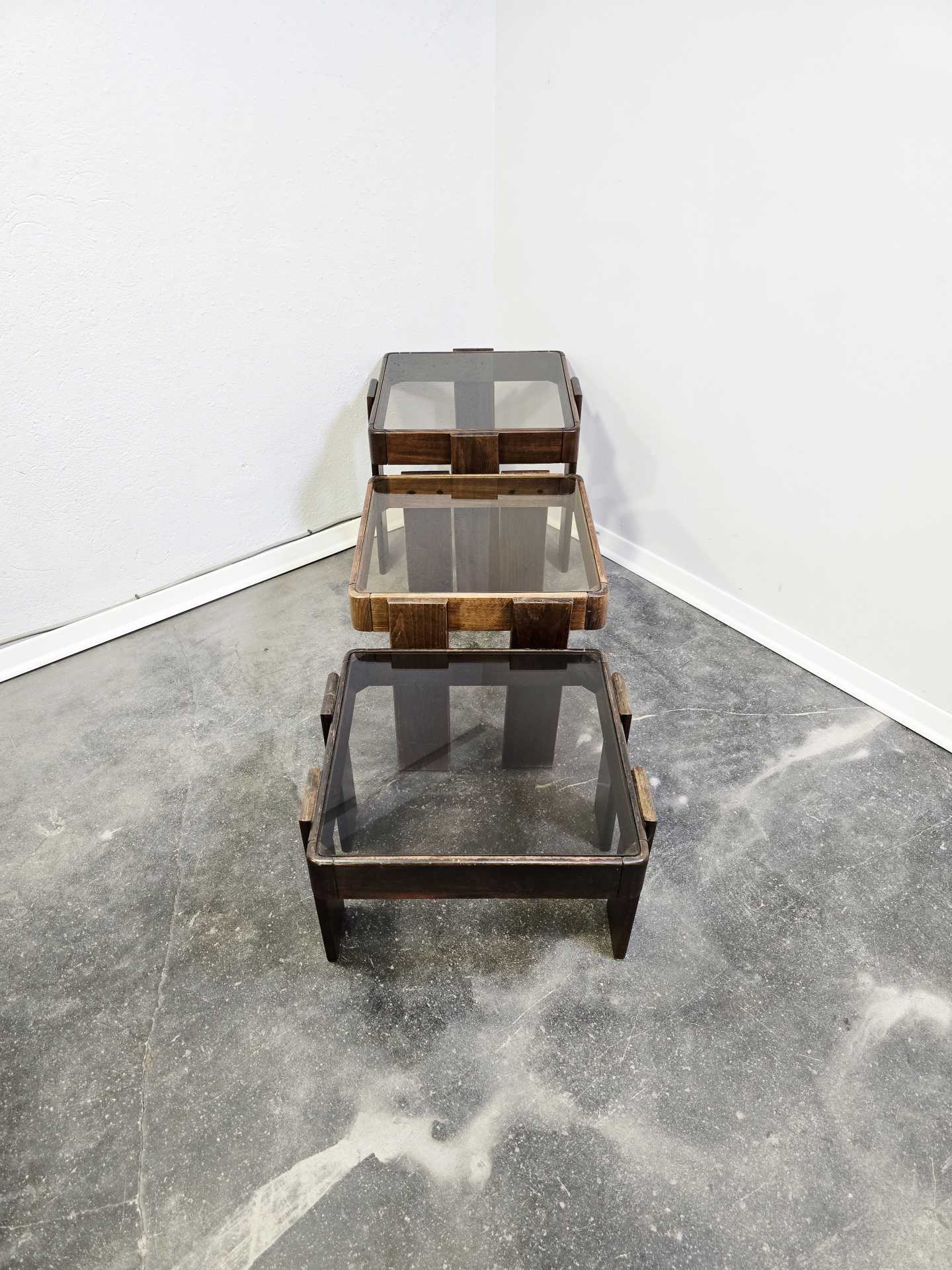 Set_of_3_Nesting_Tables_by_Gianfranco_Frattini_for_Cassina,_1960s,_Italy