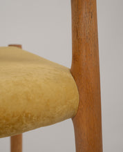 Set_of_2_Model_84_Chairs_by_Niels_Otto_Møller,_1976