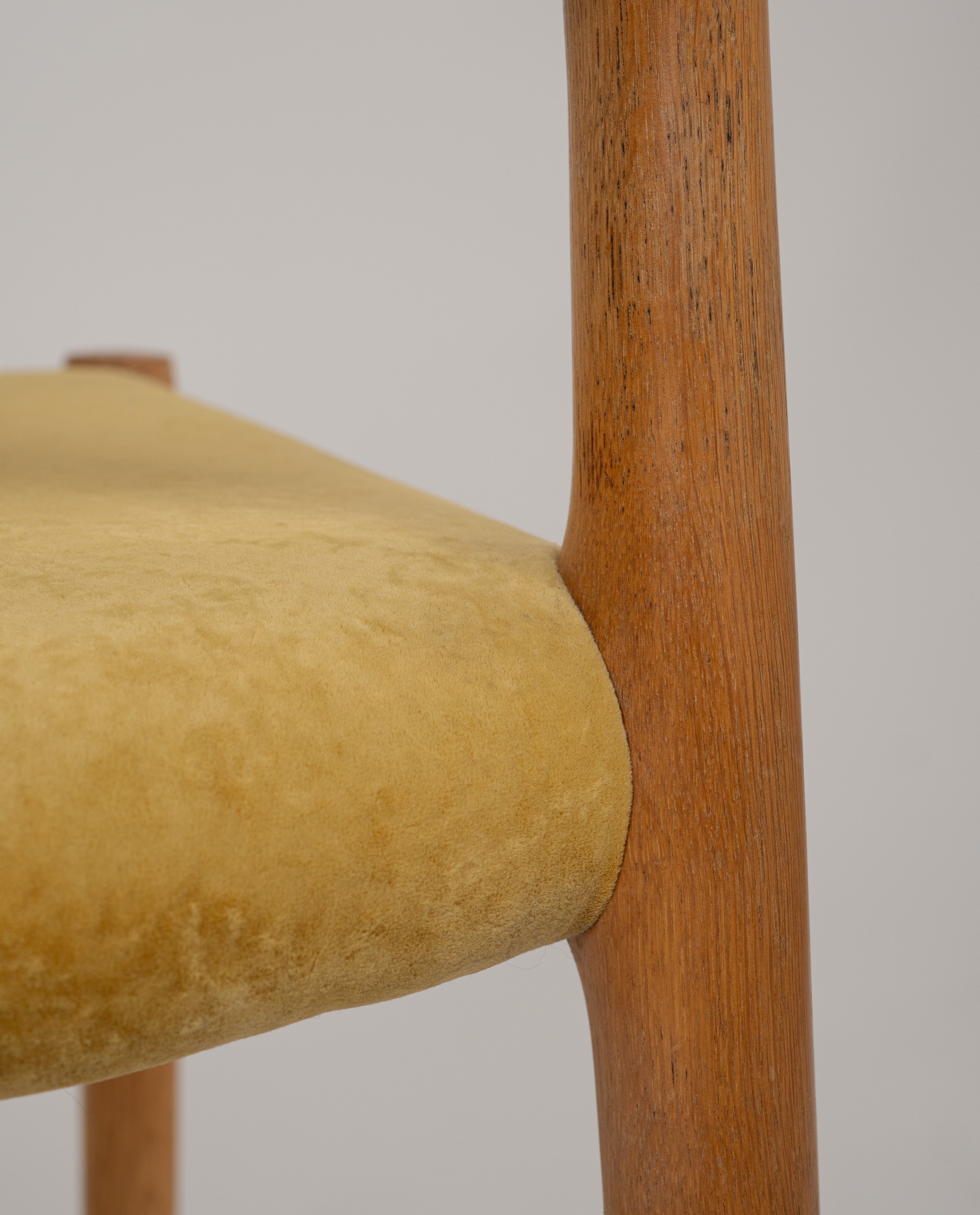 Set_of_2_Model_84_Chairs_by_Niels_Otto_Møller,_1976