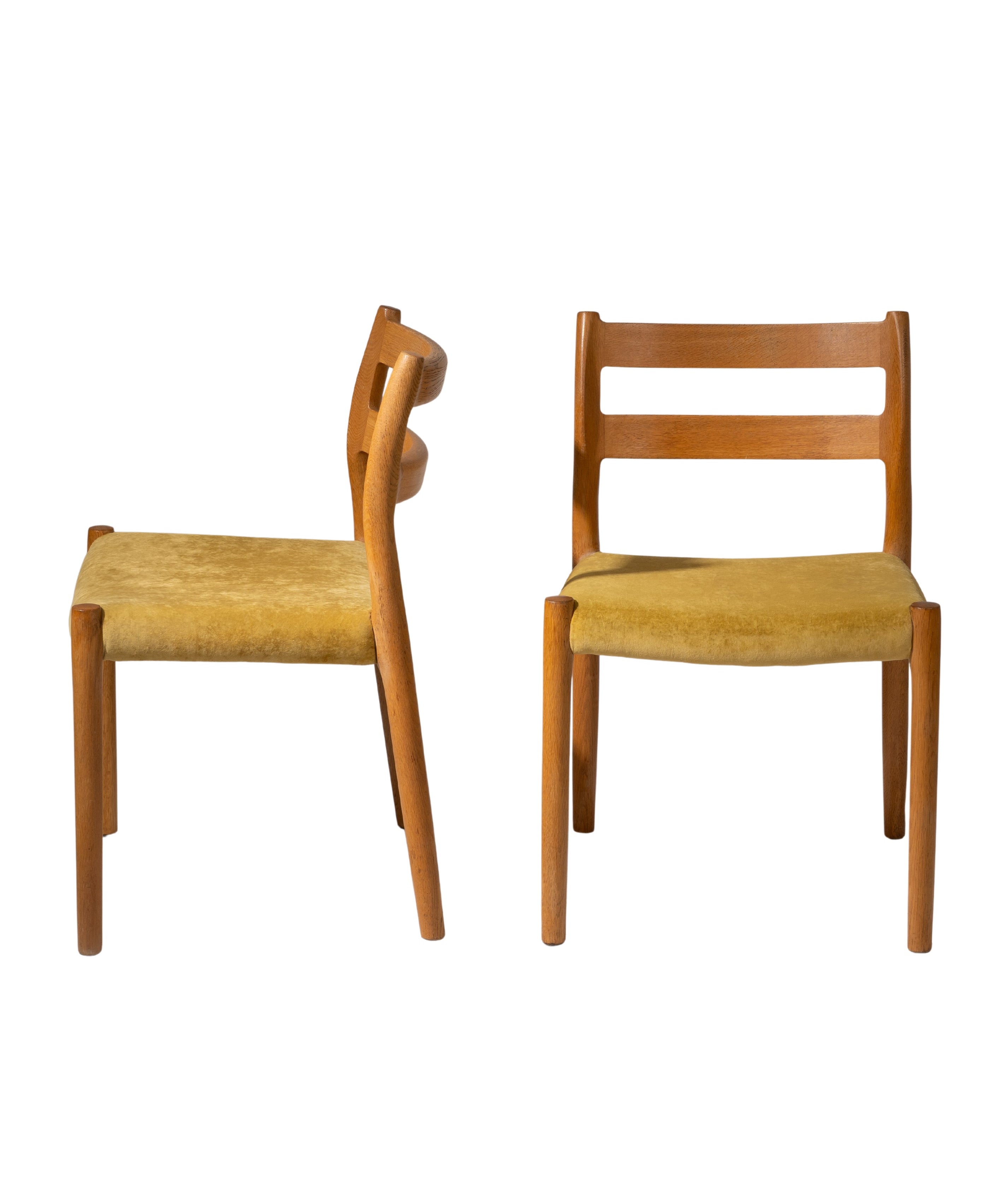 Set_of_2_Model_84_Chairs_by_Niels_Otto_Møller,_1976