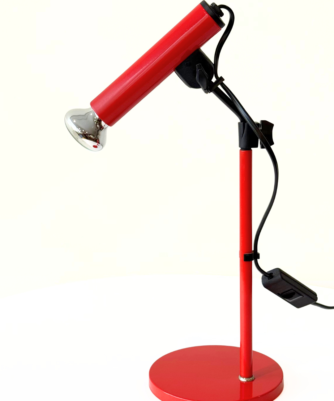 Nordlux_desk_lamp_from_the_1970s,_Denmark