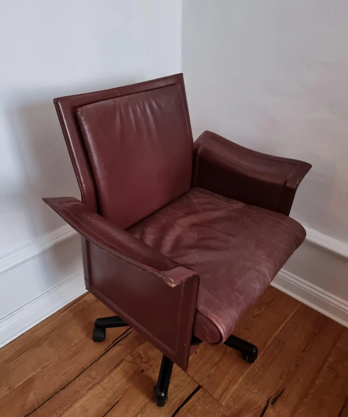 Korium_Swivel_Desk_Chair_by_Tito_Agnoli_for_Matteo_Grassi,_Italian_Postmodern_Office_Chair,_1980s