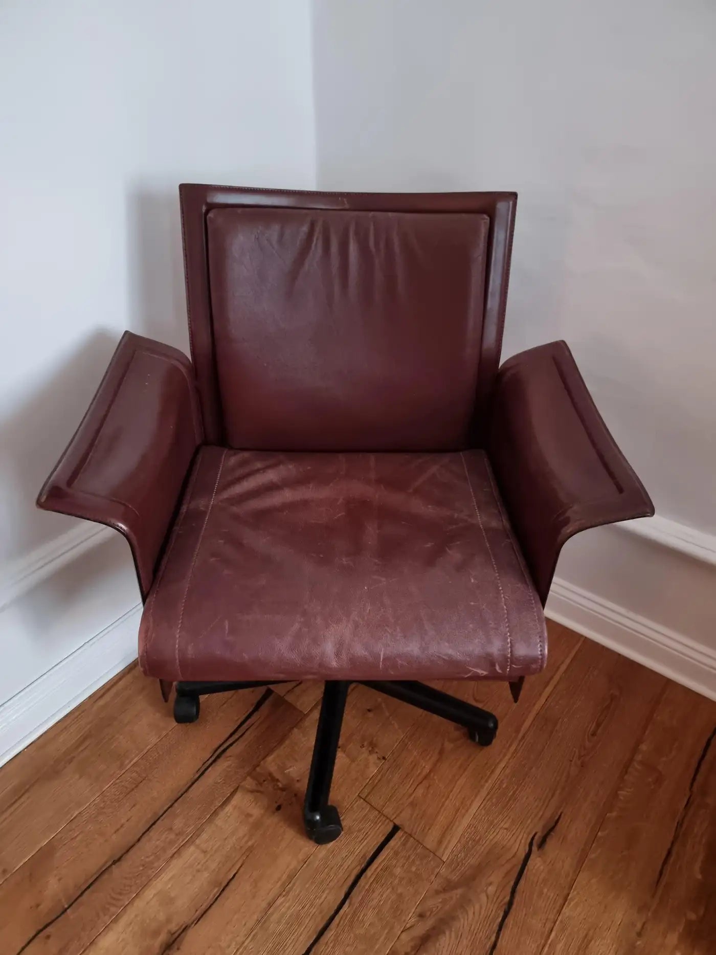 Korium_Swivel_Desk_Chair_by_Tito_Agnoli_for_Matteo_Grassi,_Italian_Postmodern_Office_Chair,_1980s