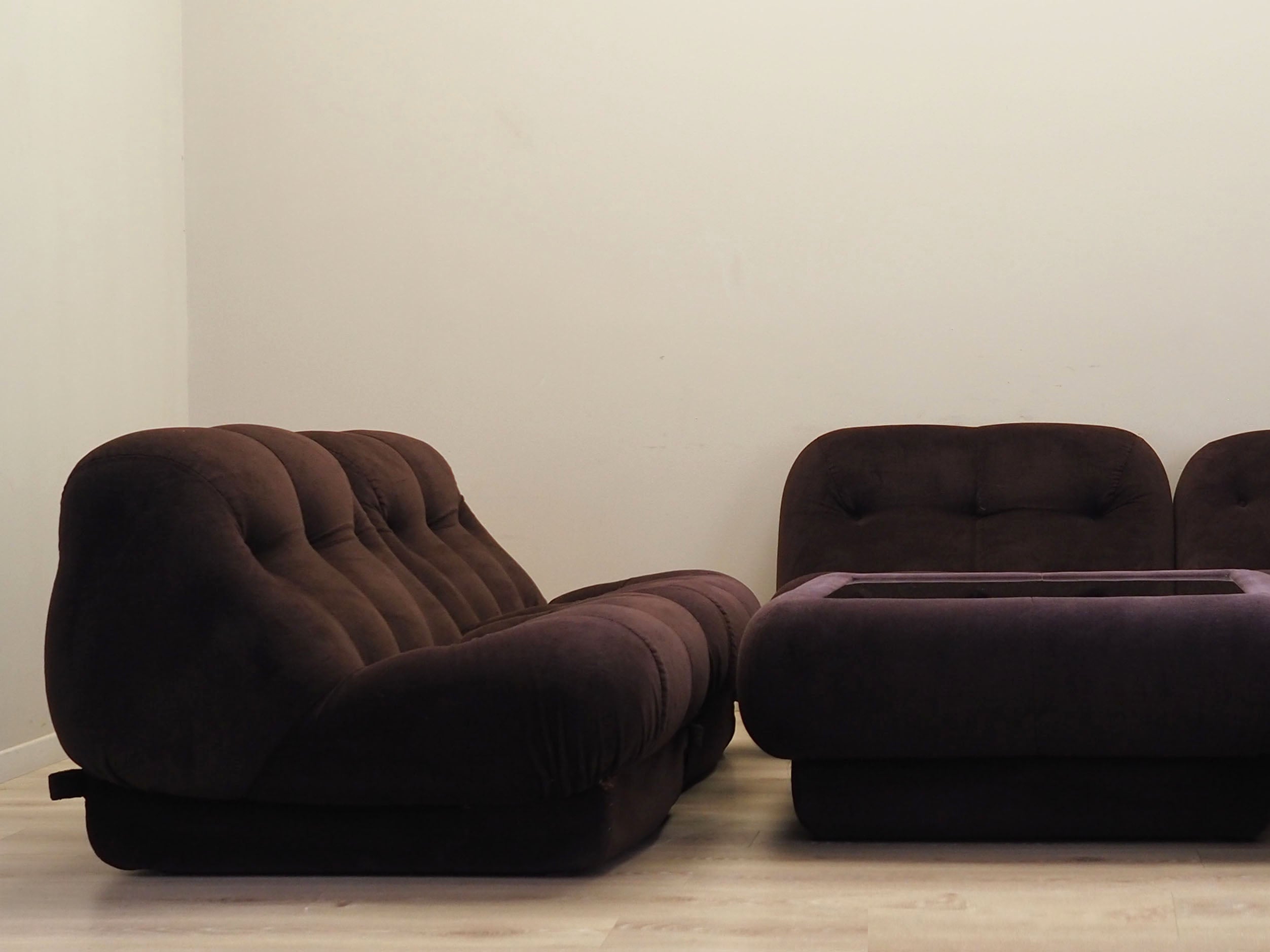 Set_of_7_Nuvolone_Modular_Living_Room_by_Rino_Maturi_for_Mimo_Padova,_1970s,_Italy