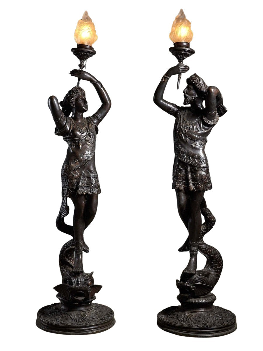 Set_of_2_Torchere_Figures_Floor_Lamps,_Bronze,_Early_20th_Century,_Italy