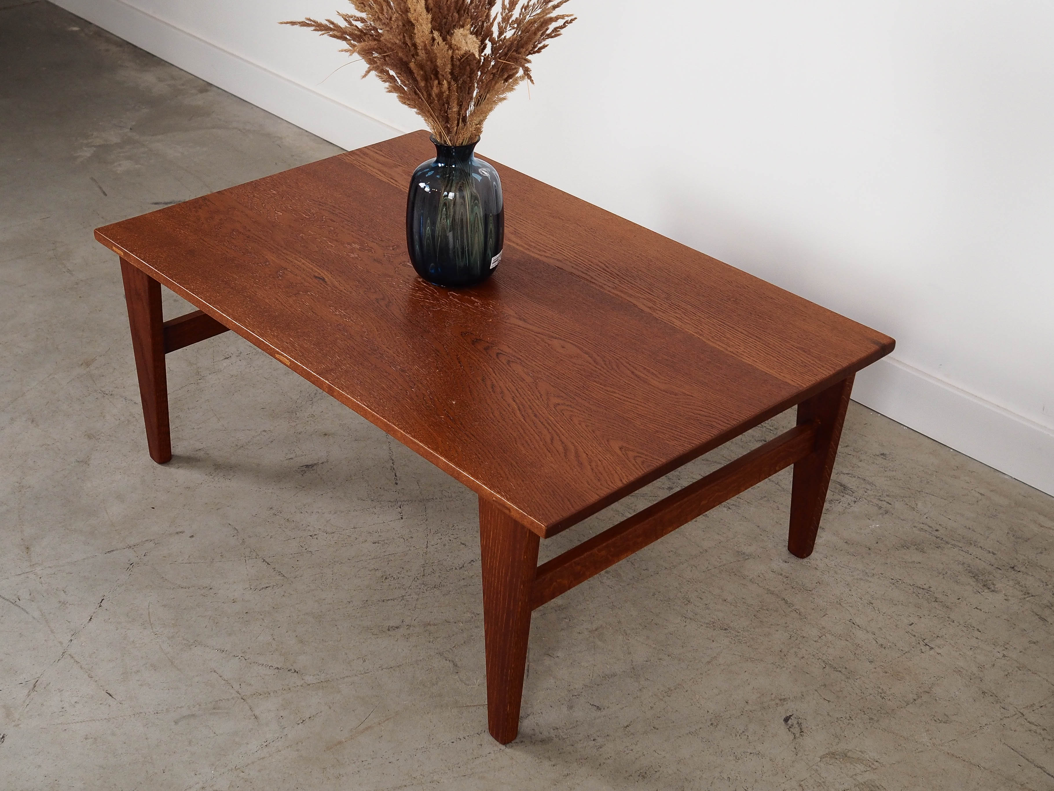 Oak_Coffee_Table,_Solid_Oak,_1970s,_Denmark
