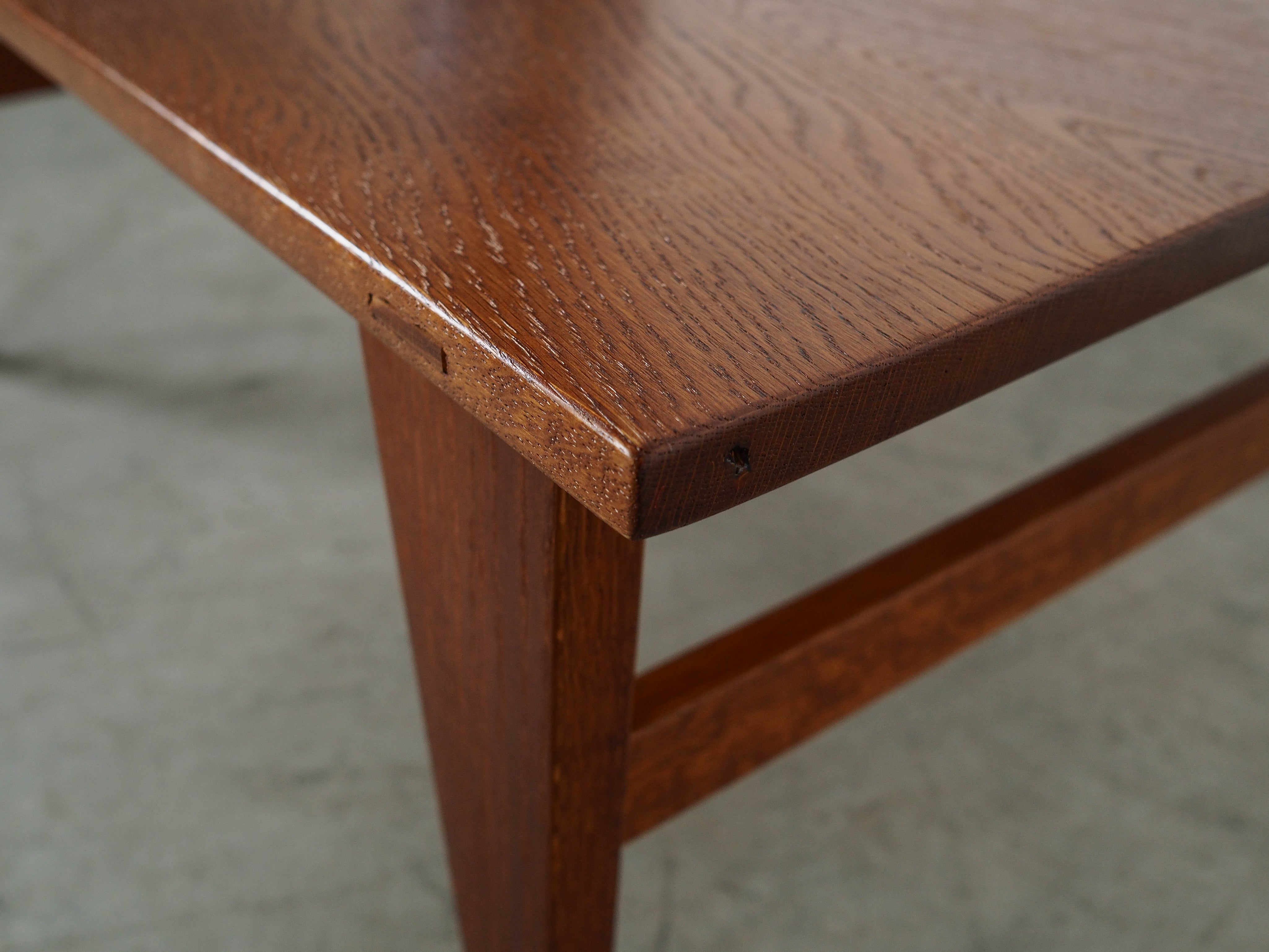 Oak_Coffee_Table,_Solid_Oak,_1970s,_Denmark
