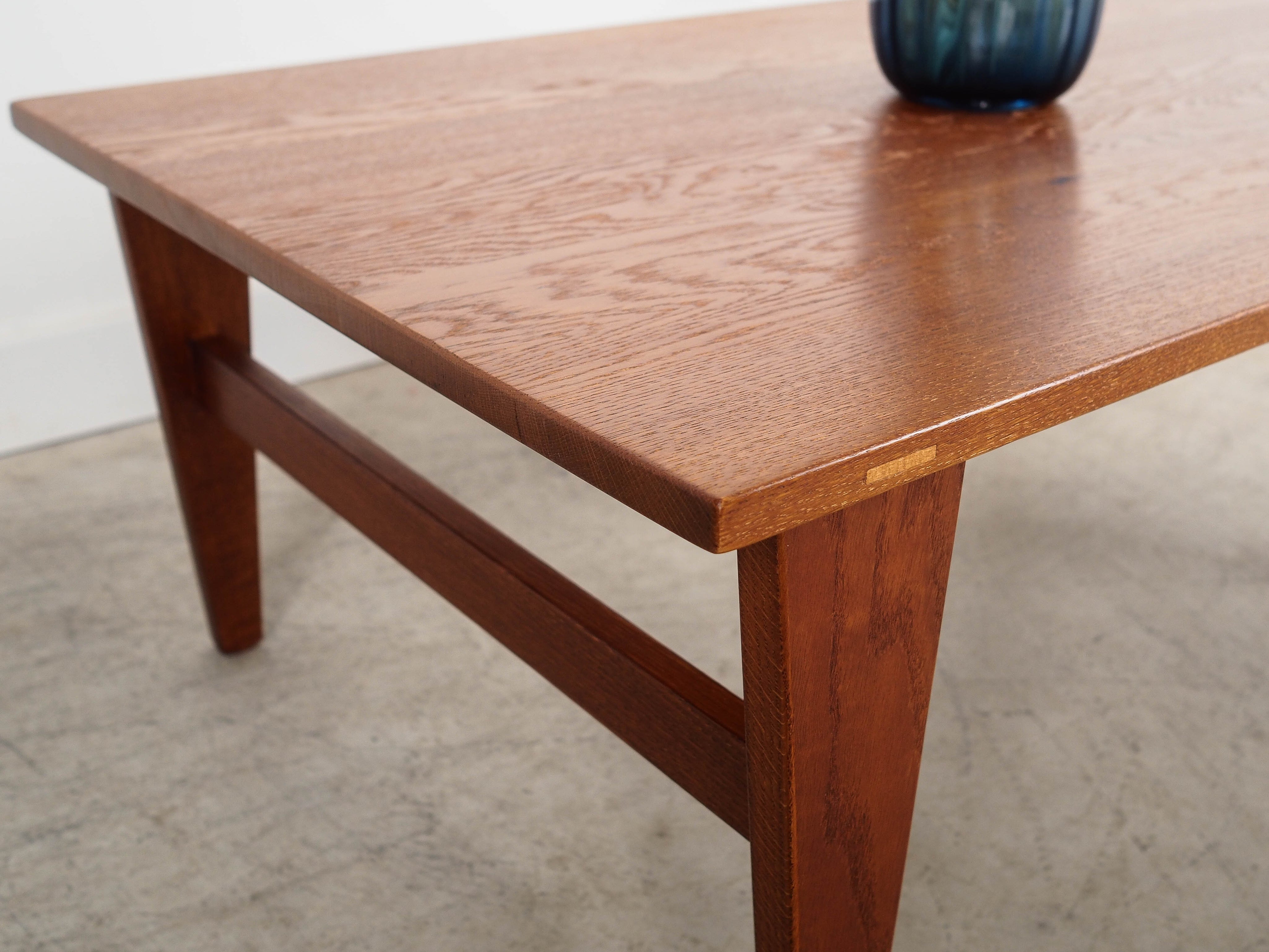 Oak_Coffee_Table,_Solid_Oak,_1970s,_Denmark