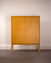 Oak_Cupboard_by_Marian_Grabińsky_for_Ikea,_Sweden_from_1960