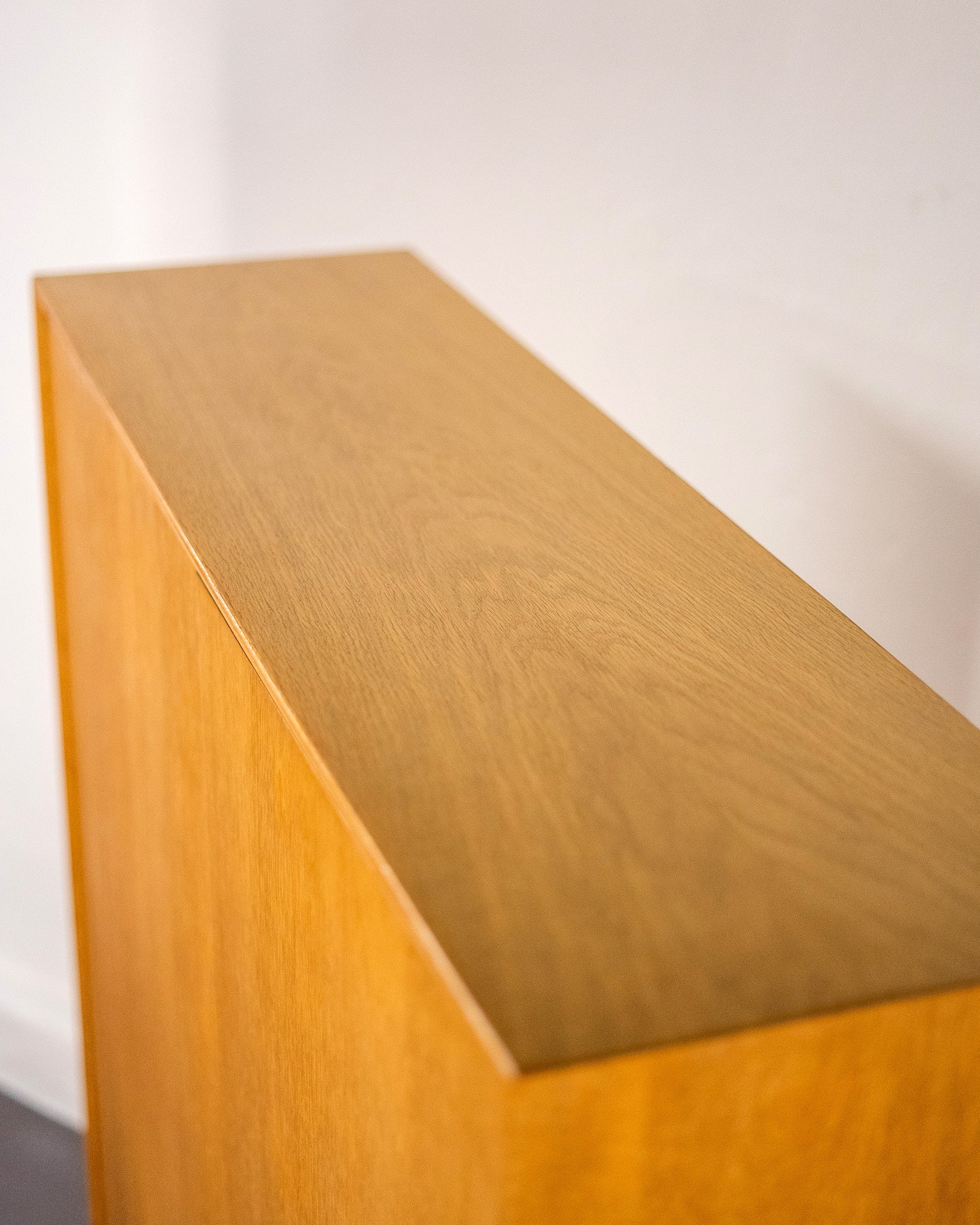 Oak_Cupboard_by_Marian_Grabińsky_for_Ikea,_Sweden_from_1960