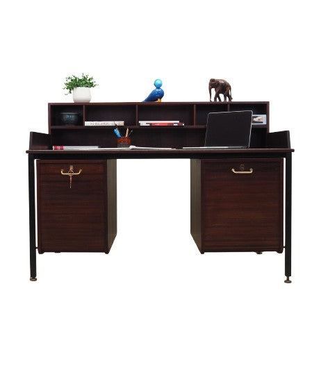 Oak_desk,_Danish_design,_1970s,_production:_Denmark