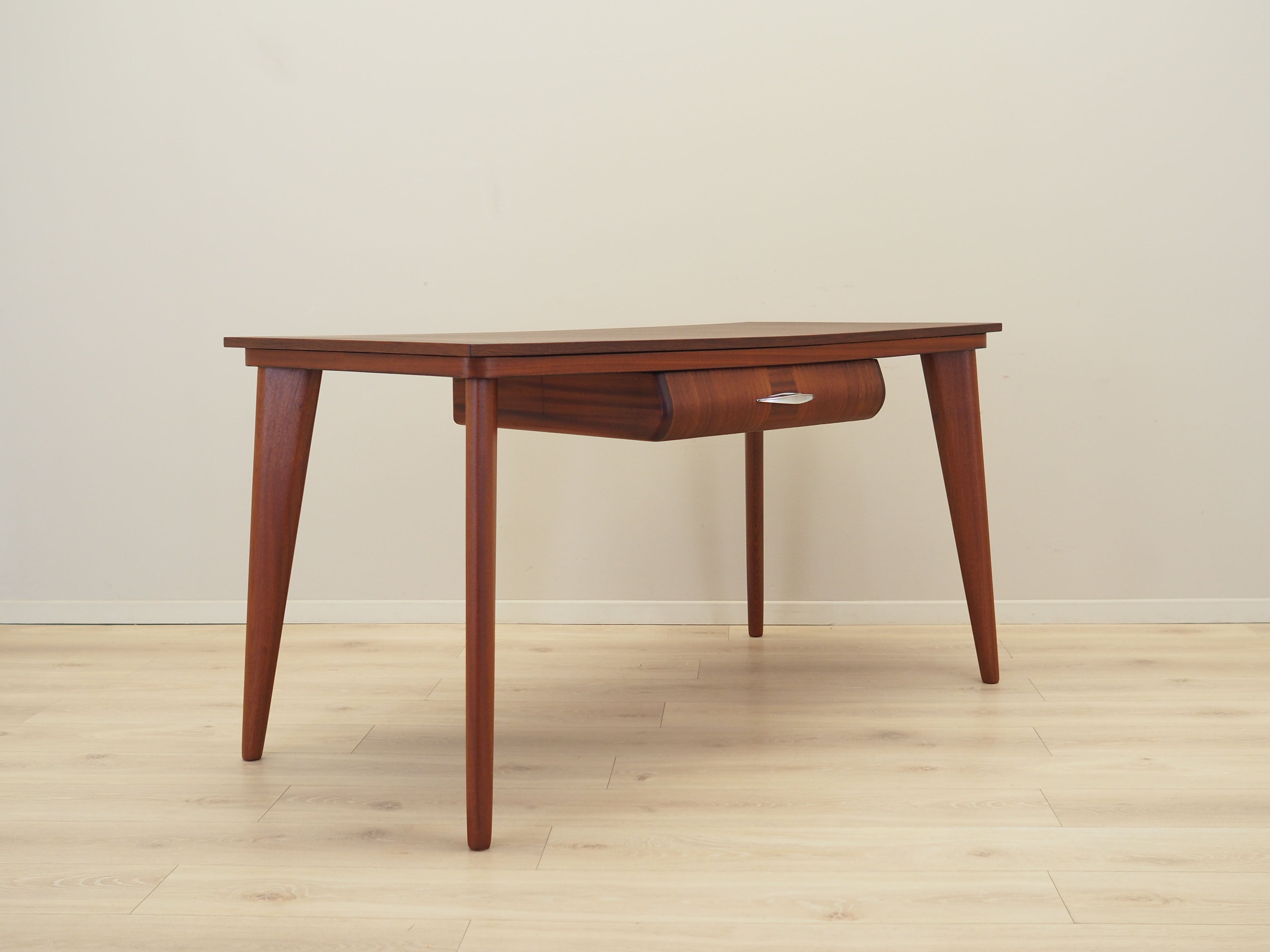Oak_Desk,_Italian_Design,_1970s,_Italy
