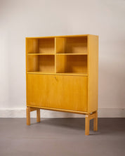 Oak_Highboard_or_Bookcase_by_Marian_Grabińsky_for_Ikea,_Sweden,_1960