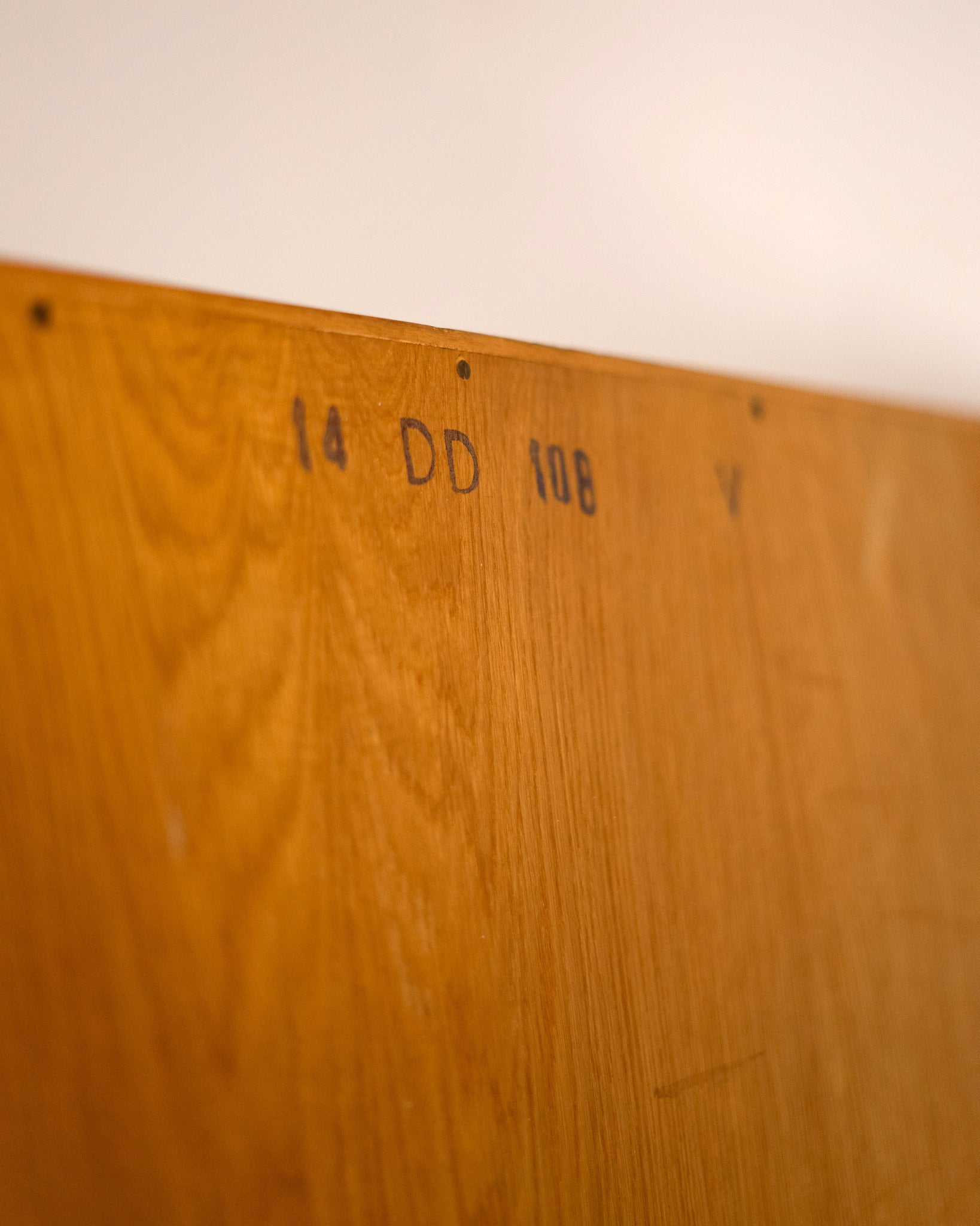 Oak_Highboard_or_Bookcase_by_Marian_Grabińsky_for_Ikea,_Sweden,_1960