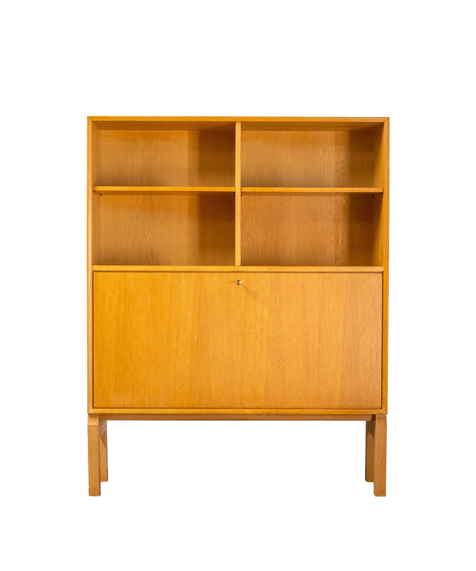 Oak_Highboard_or_Bookcase_by_Marian_Grabińsky_for_Ikea,_Sweden,_1960