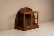 Oak_Tea_Cabinet_by_Paul_Bromberg,_1918,_Netherlands