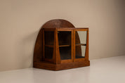 Oak_Tea_Cabinet_by_Paul_Bromberg,_1918,_Netherlands