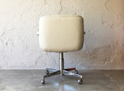 Office_Armchair_in_White_Faux_Leather_and_Chrome,_1970s