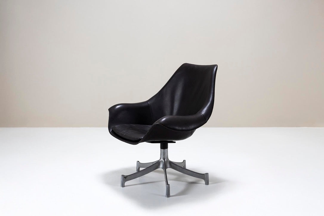 Jørgen_Lund_&_Ole_Larsen_Model_932_Office_Chair_for_Bo-Ex,_1965,_Denmark