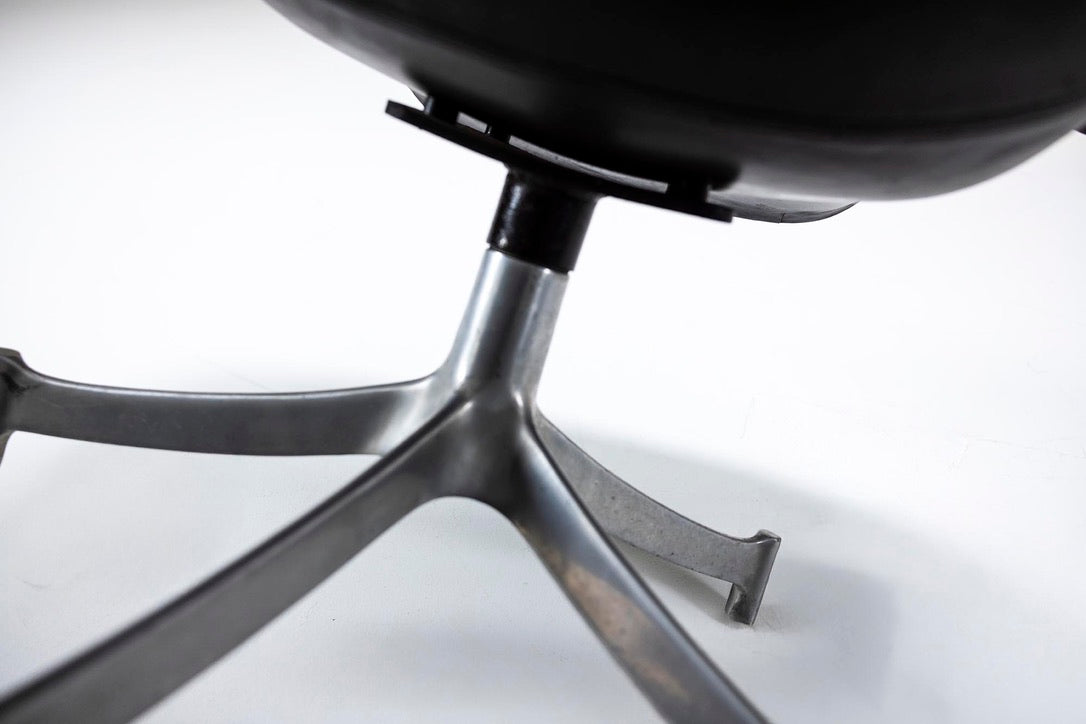 Jørgen_Lund_&_Ole_Larsen_Model_932_Office_Chair_for_Bo-Ex,_1965,_Denmark