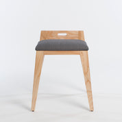 om16.2_Natural_solid_ash_stool