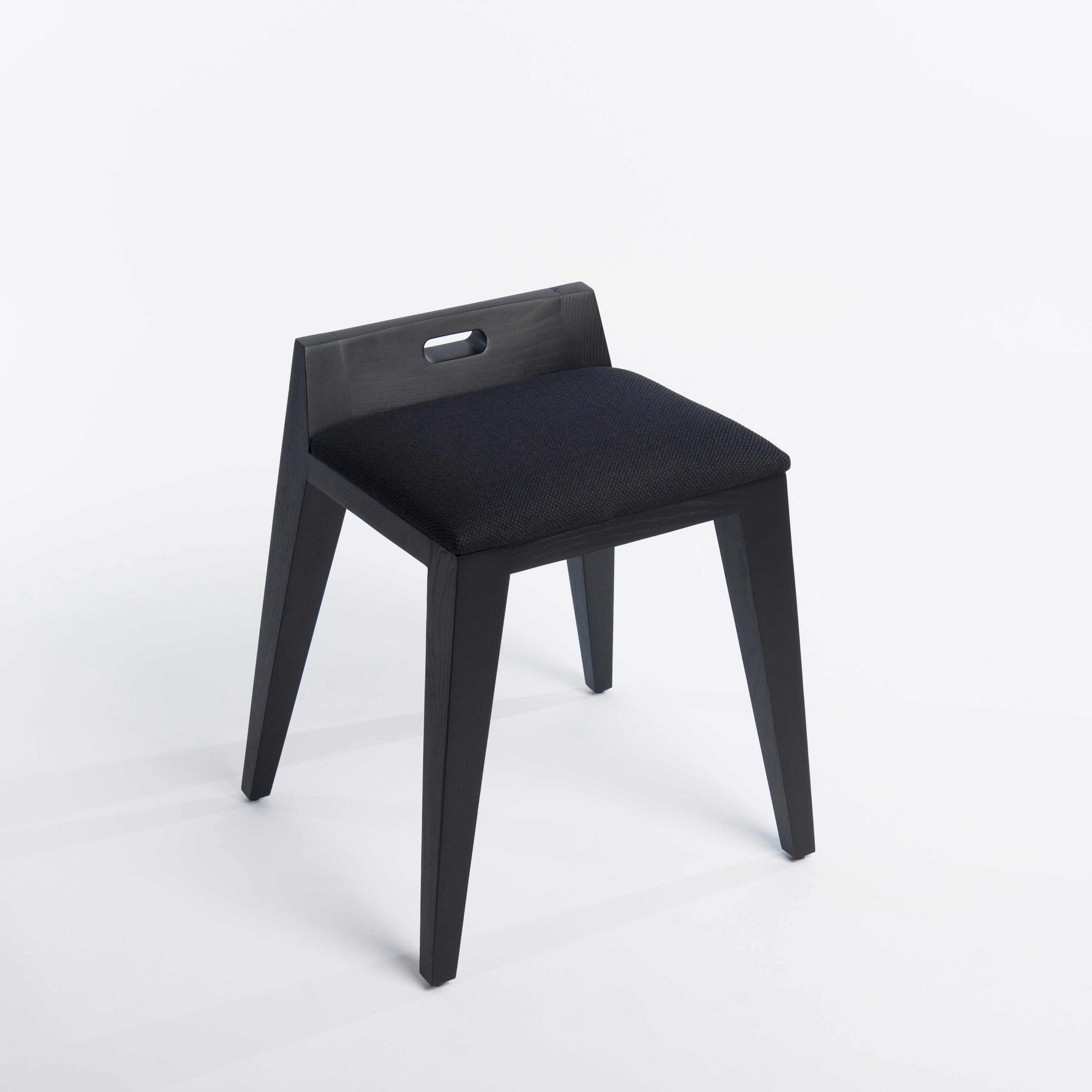 om16.2_black_solid_ash_stool