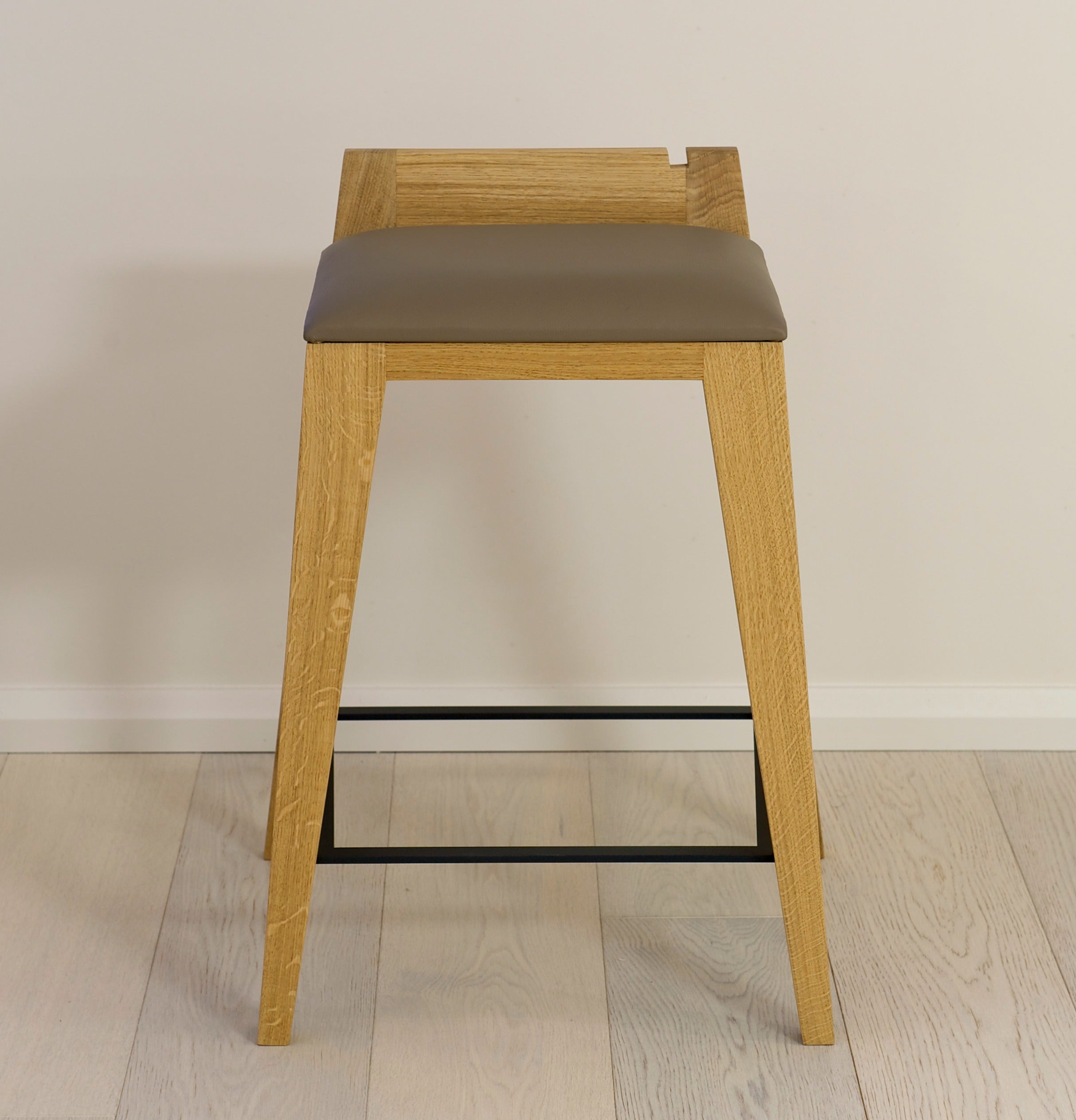 om16.1_oak_counter_stool__-_single_bespoke_unit
