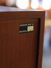 Omann_Jun_rosewood_Danish_vintage_bookcase