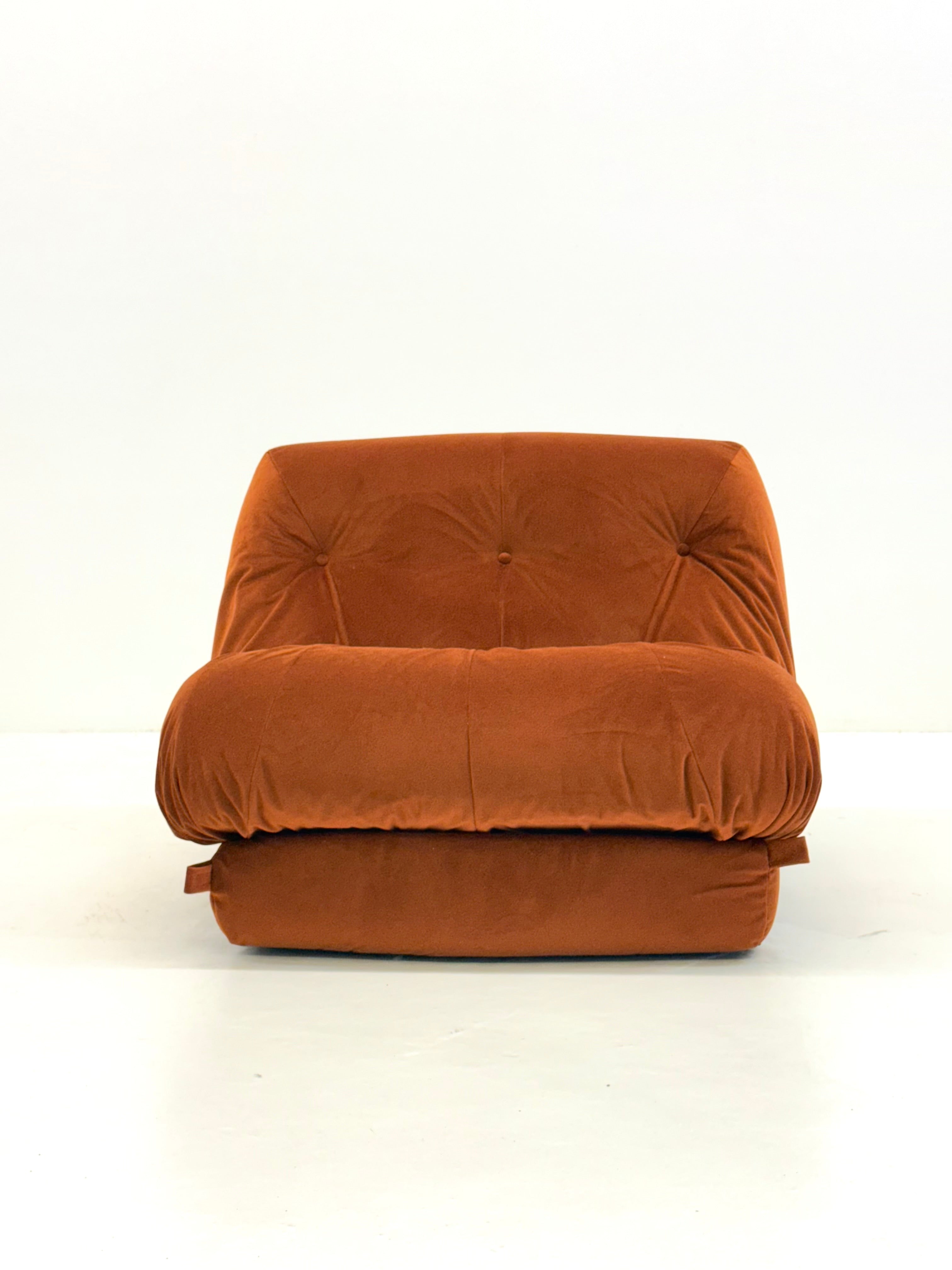 Orange_Nuvolone_armchair_by_Rino_Maturi_for_Mimo_Padova