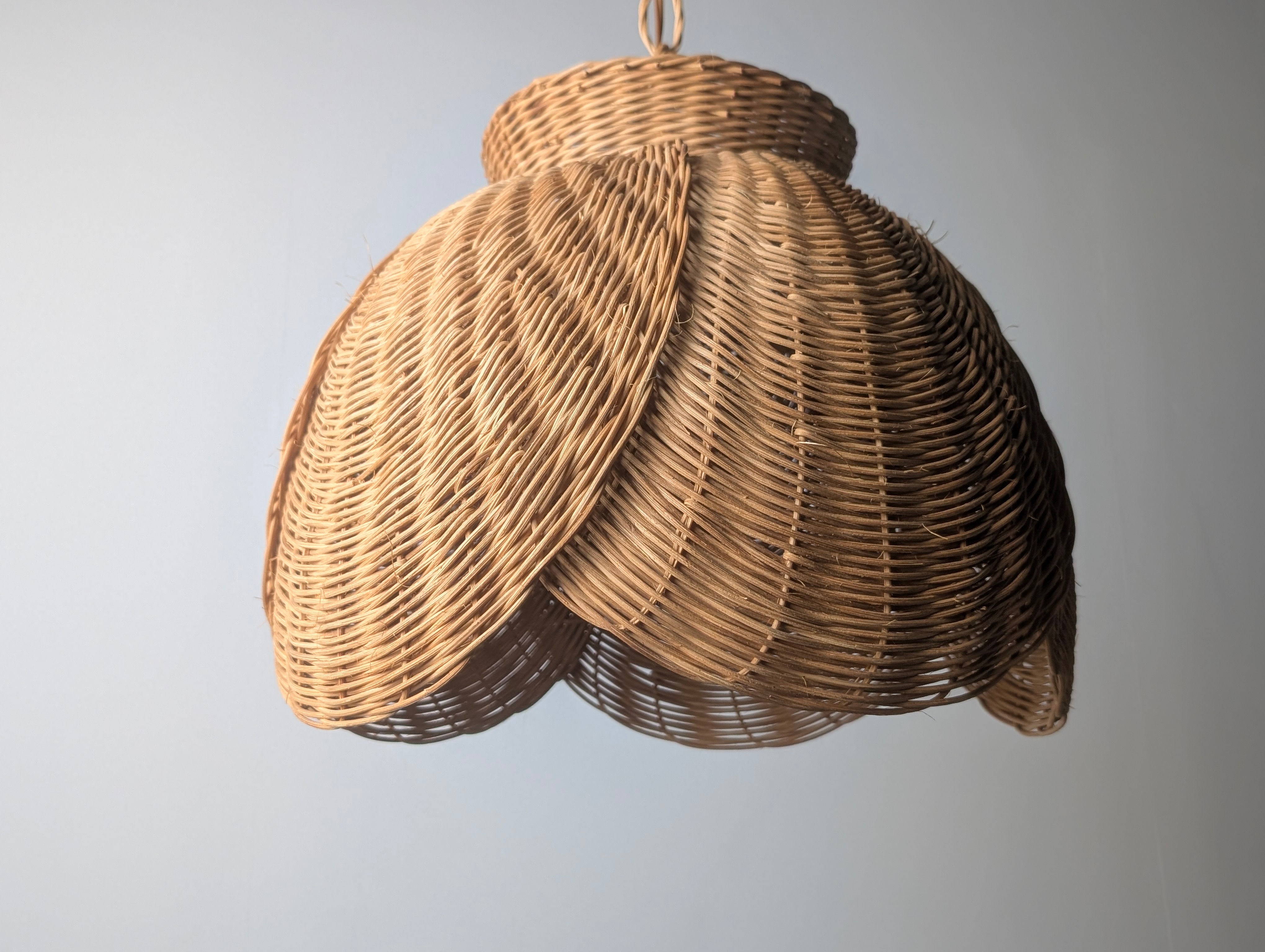 Late_20th_Century_Organic_Modern_Wicker_and_Rattan_Petal_Pendant_Lamp