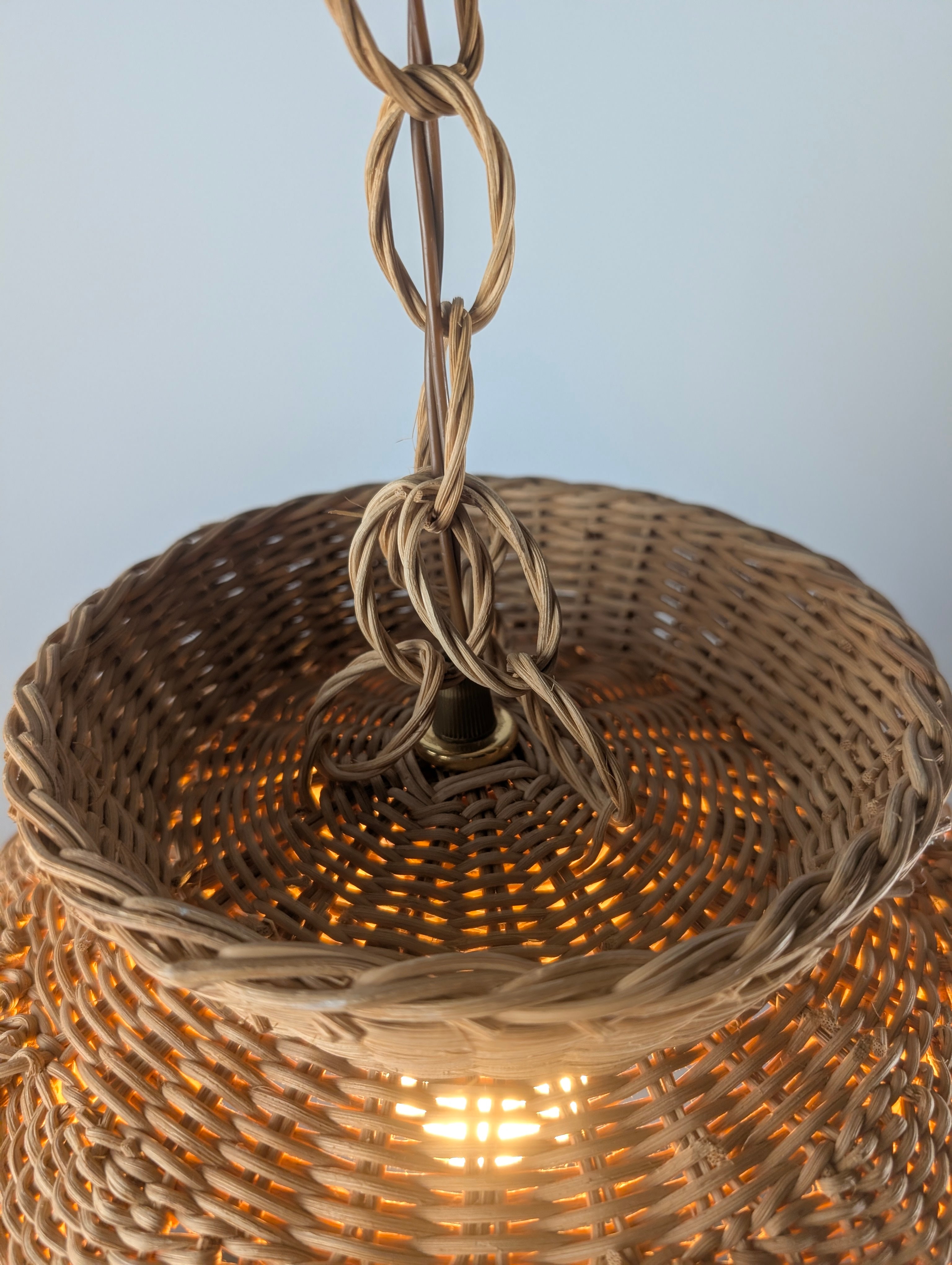 Late_20th_Century_Organic_Modern_Wicker_and_Rattan_Petal_Pendant_Lamp