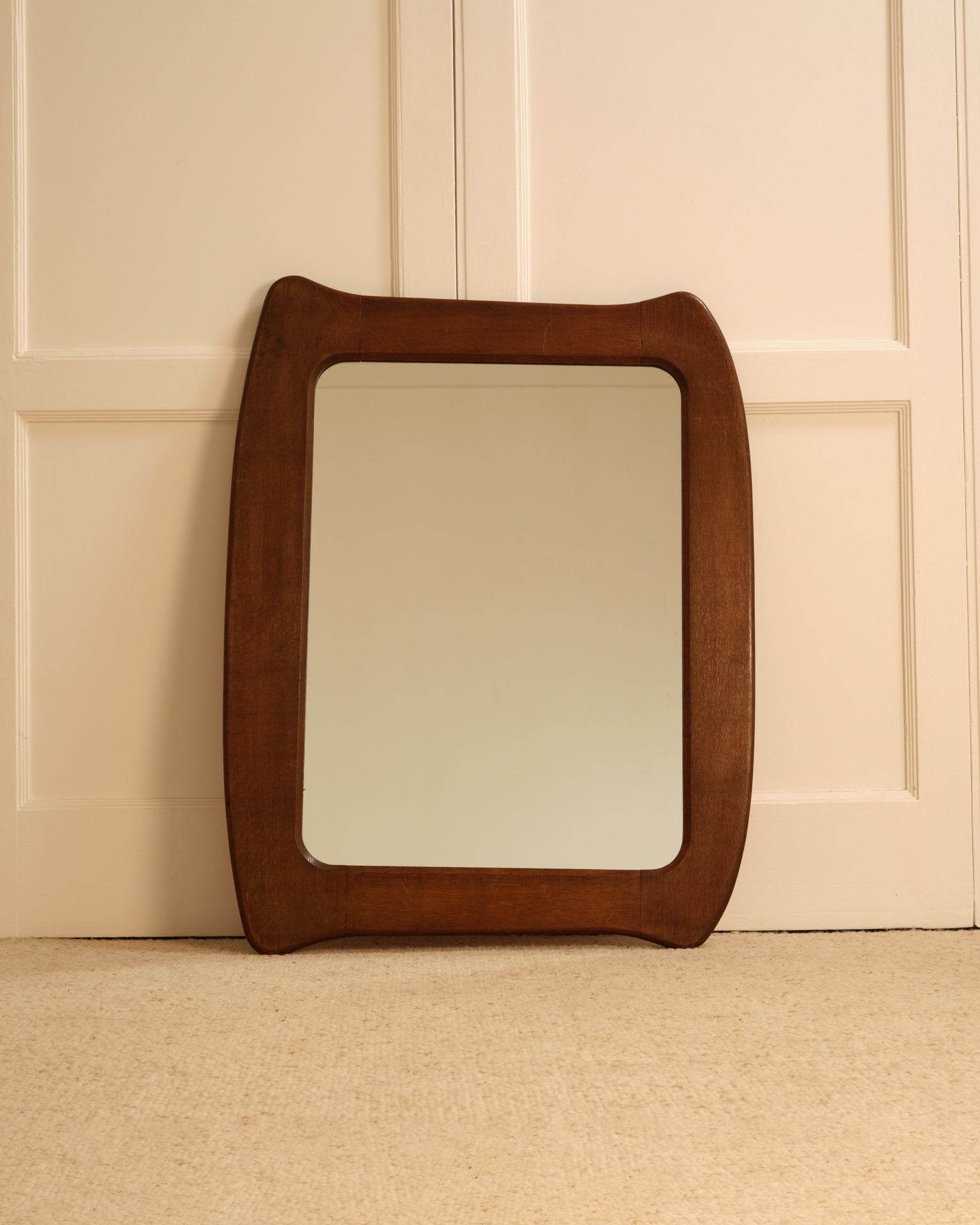 Organic_wooden_mirror_from_1960s