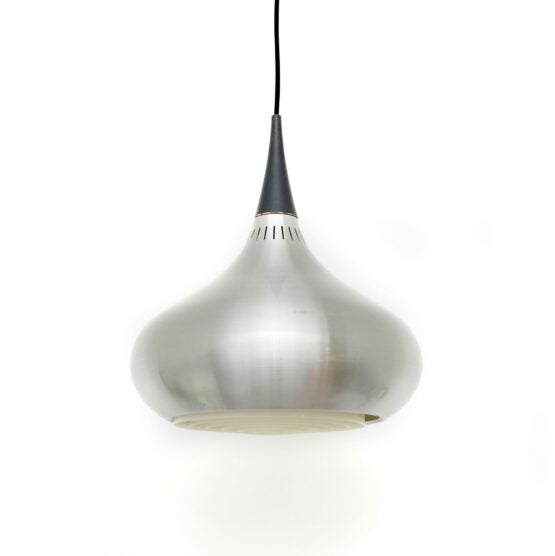 Jo_Hammerborg_Orient_Pendant_Lamp_with_Wooden_Top,_1960s