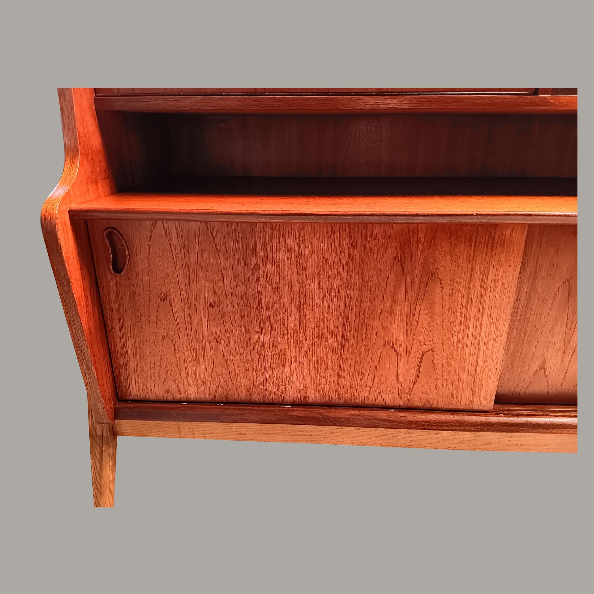 Oswald_Vermaercke_Teak_Highboard,_Belgium_1960s