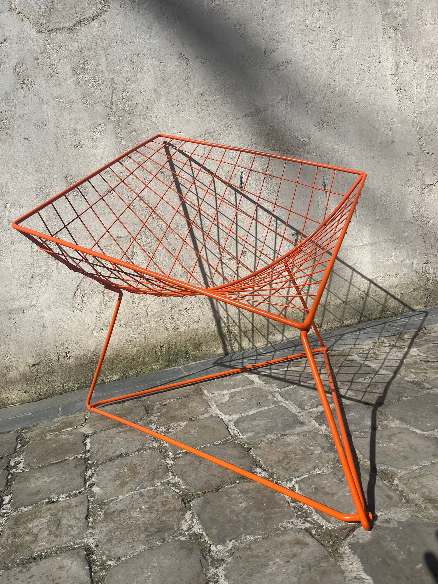 Orange_oTi_Lounge_Chair