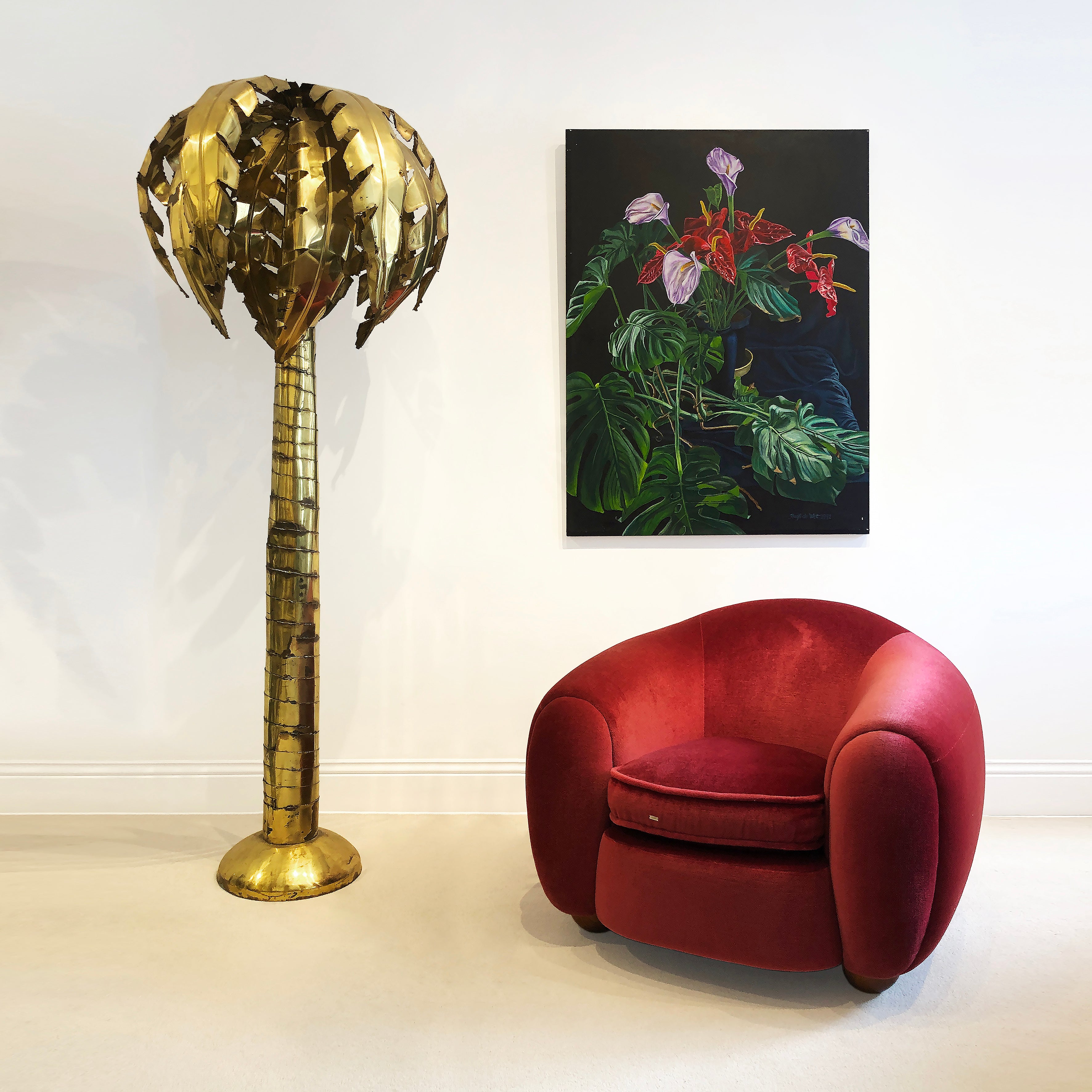 Ours_Polaire_Armchair_by_Wolfgang_Joop_in_Red_Velvet,_1990s