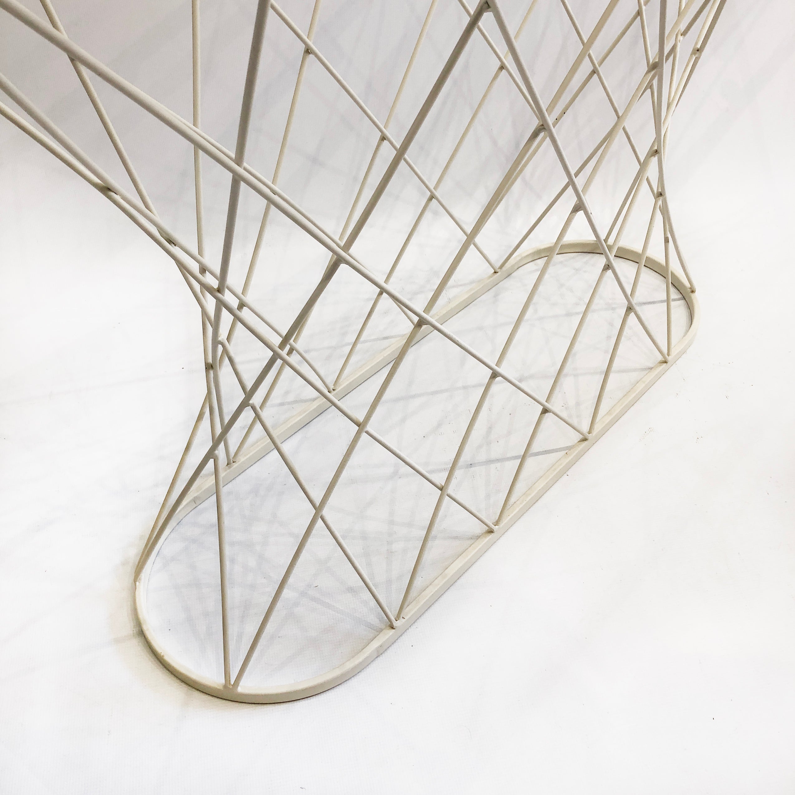 Oval_White_Twisted_Console_Table_1980s_Isamu_Noguchi_Style_USA_Mid_Century_Modernism