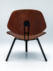 P31_Lounge_chair_by_Osvaldo_Borsani